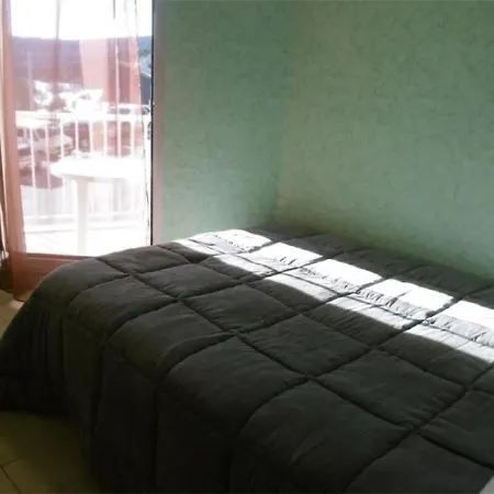 La Riante Colline 4 *